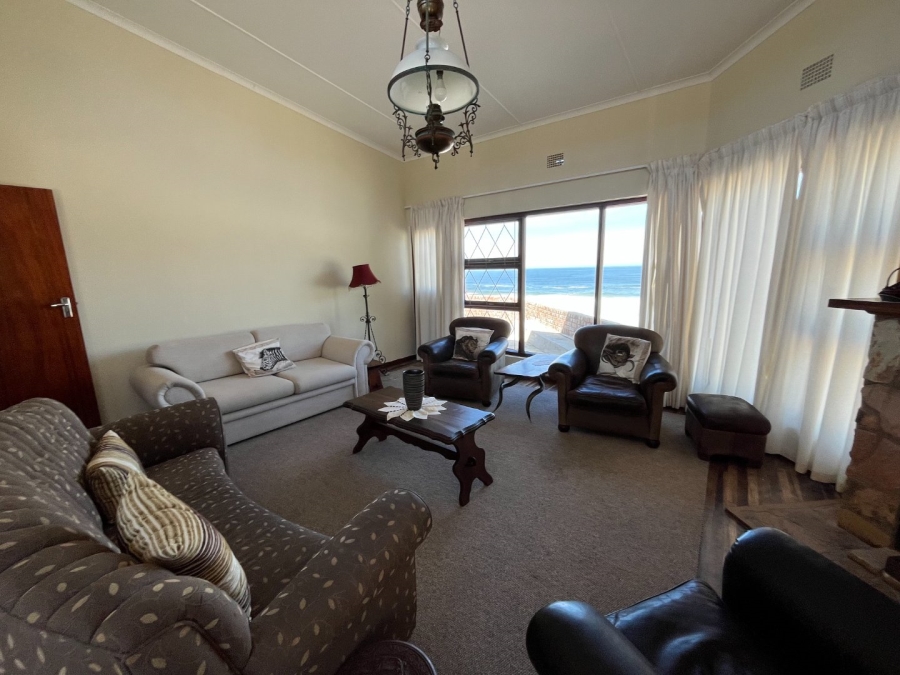 3 Bedroom Property for Sale in Herolds Bay Western Cape